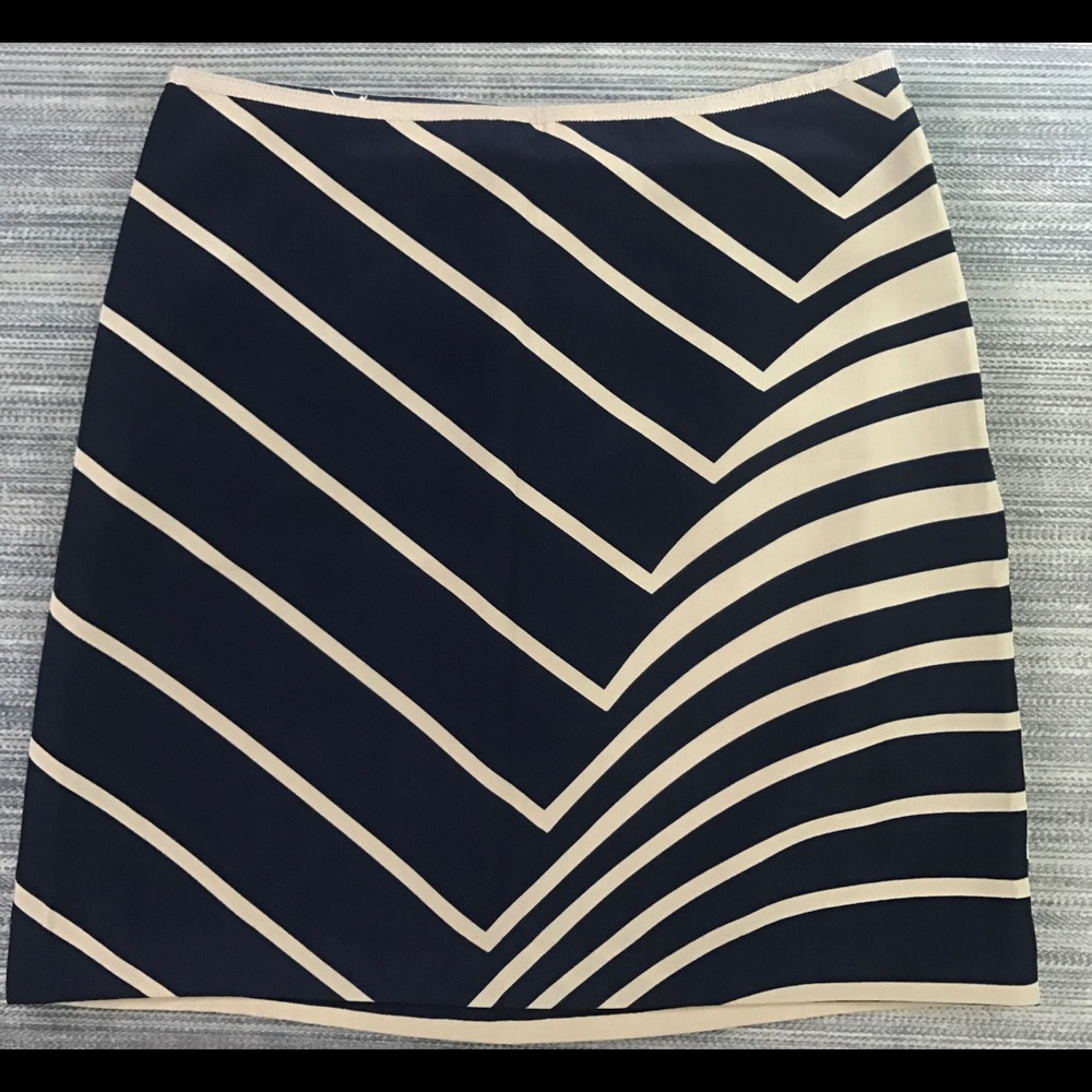 NWT Gap skirt , navy blue casual, classic skirt,8